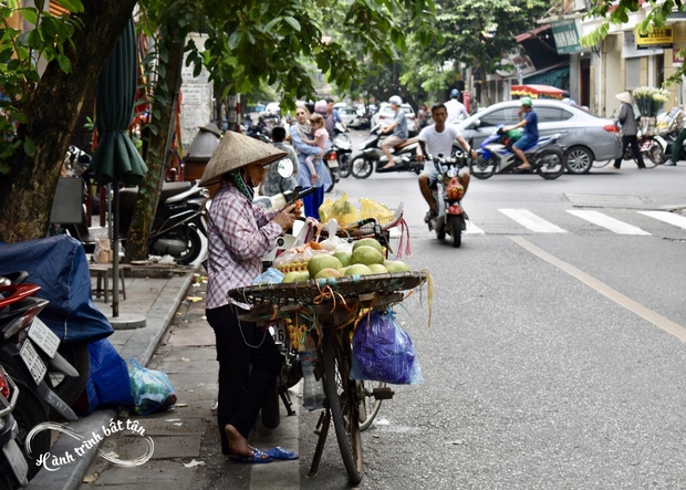 Phép màu Hà Nội và những niềm vui bất ngờ khiến khách Tây kinh ngạc và choáng váng - Ảnh 6.