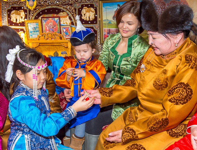 Không phải an khang thịnh vượng hay vạn sự như ý, đây mới là câu người Mông Cổ chúc nhau mỗi dịp Tết đến - Ảnh 5.