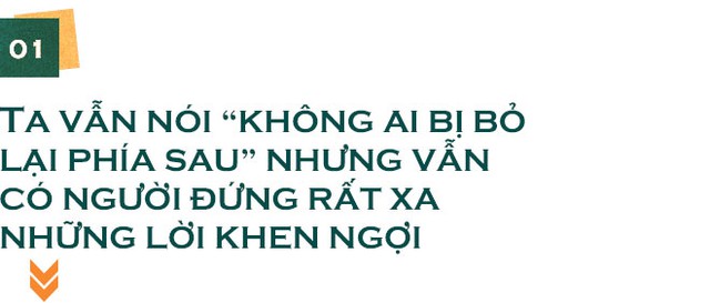  Covid-19: Tấm ảnh đặc biệt đàn ông ôm nhau và lời kể từ tâm dịch Quảng Nam - Ảnh 1.