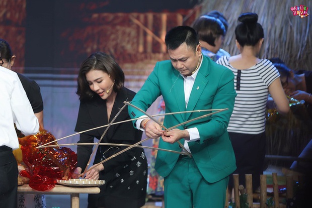  NSND Tự Long: Tôi với Xuân Bắc trên 20 năm nay vẫn nhịn nhau để cùng diễn cùng làm nghề - Ảnh 1.