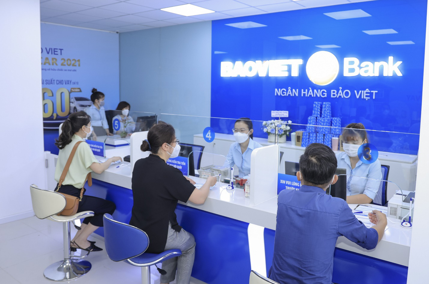 “Mở thẻ miễn phí – Quà khủng hết ý” từ BAOVIET Bank - Ảnh 1.