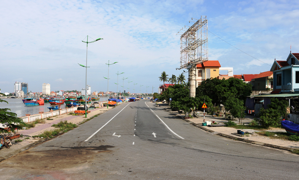 Quay cuồng sốt đất vùng cát, nở rộ “cò phố, cò quê” - Ảnh 1.