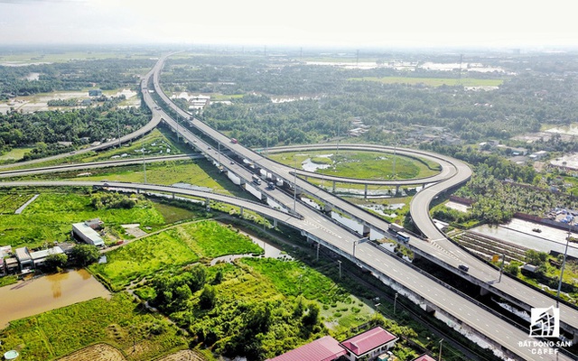 Chuyên gia Savills: BĐS Tây Nam Bộ đang là bến đổ mới của nhà đầu tư - Ảnh 1.