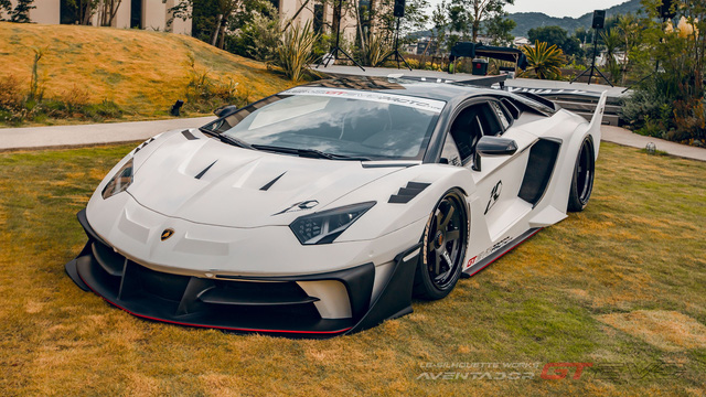 Lamborghini Aventador Liberty Walk đắt nhất thế giới: Gói độ ngang tiền siêu xe thể hiện độ chơi hết nấc của đại gia - Ảnh 1.