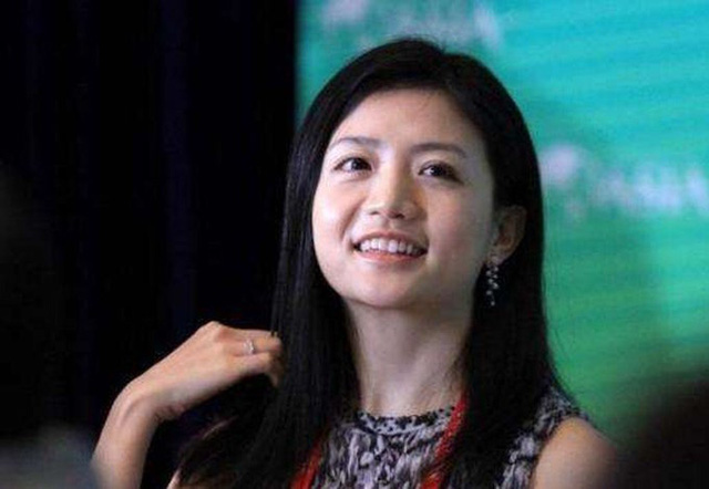  Người phụ nữ đứng đằng sau đế chế Jack Ma, xinh đẹp, giỏi giang nhưng vẫn độc thân: Tiêu chuẩn chọn bạn đời là “không làm ảnh hưởng tới công việc” - Ảnh 2.