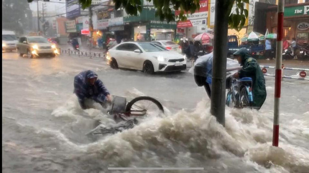 Cập nhật 9/10: 4 địa phương ra thông báo khẩn cho học sinh nghỉ học, có nơi nghỉ đến hết tuần - Ảnh 1.