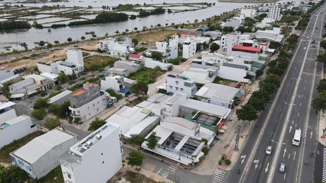  Nha Trang muốn đấu giá 78 lô biệt thự thành một gói để tránh ‘quân xanh - quân đỏ’ - Ảnh 2.