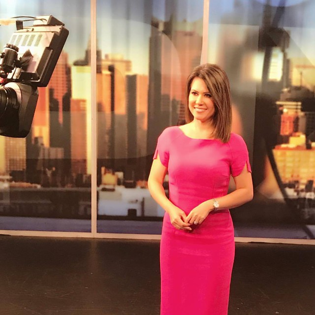 Cô gái gốc Việt chiếm lĩnh truyền hình trên đất Mỹ, ghi nhiều dấu ấn khiến ai cũng nể phục, nhất là niềm tự hào dân tộc dạt dào - Ảnh 3.