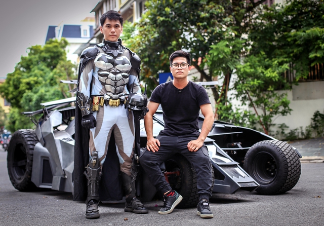 Cận cảnh xe Batman hơn nửa tỷ đồng của ‘phù thuỷ hoá trang 9x - Ảnh 1.