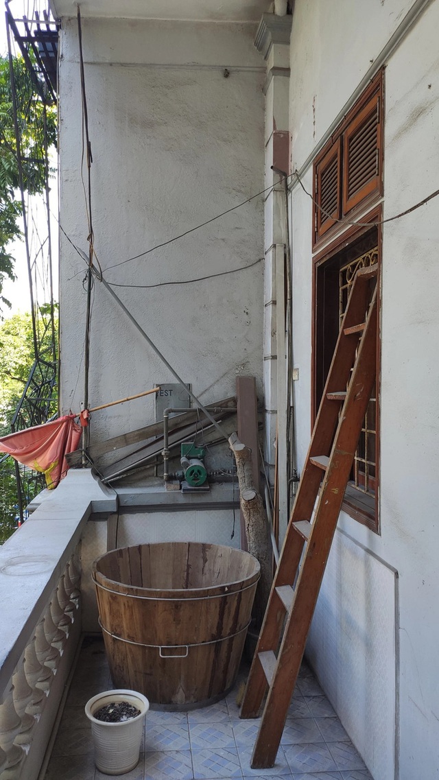 Biến ban công tẻ nhạt thành góc chill nhất nhà với 7 ý tưởng hay ho, không gian nhỏ cỡ nào vẫn có thể xoay xở hợp lý - Ảnh 4.