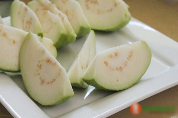 Bác sĩ chia sẻ 5 thực phẩm giúp người bệnh tuyến giáp kiểm soát cân nặng - Ảnh 2.
