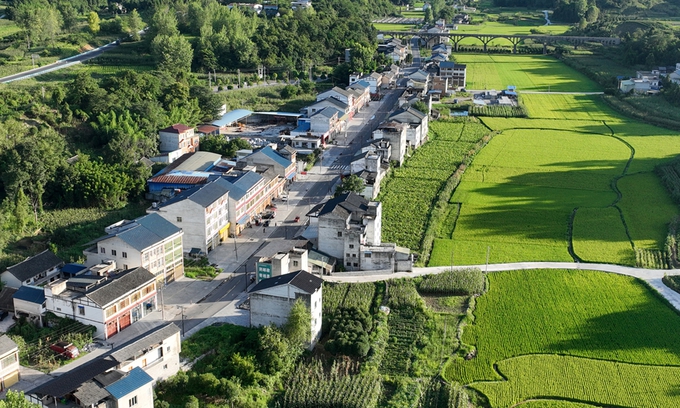 Lần lượt về quê rồi đến ở nhà con cái, cụ ông 67 tuổi ngậm ngùi: 'Giờ tôi mới hiểu đâu là điểm đến tốt nhất trong những năm cuối đời' - Ảnh 1.