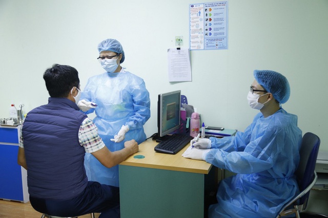 Bệnh nhân ung thư có được tiêm vắc xin Covid-19 không: Chuyên gia BV K giải đáp băn khoăn của hàng nghìn người bệnh - Ảnh 3.