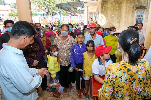 Khang Điền mang xuân yêu thương đến người dân xã An Khương, Bình Phước - Ảnh 1.