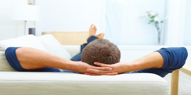Tết Nặn đất sét thành nồi, nhưng chính sự trống rỗng của nó mới hữu ích, dùng sự “hư vô” để làm chủ cảm xúc để làm đầy cuộc sống - Ảnh 3.