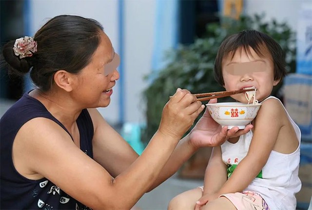 Cảnh báo tình trạng ngày càng nhiều trẻ chọn cách tự tử khi gặp vấn đề dù rất nhỏ, lý do chính bắt nguồn từ cách dạy con của cha mẹ - Ảnh 2.