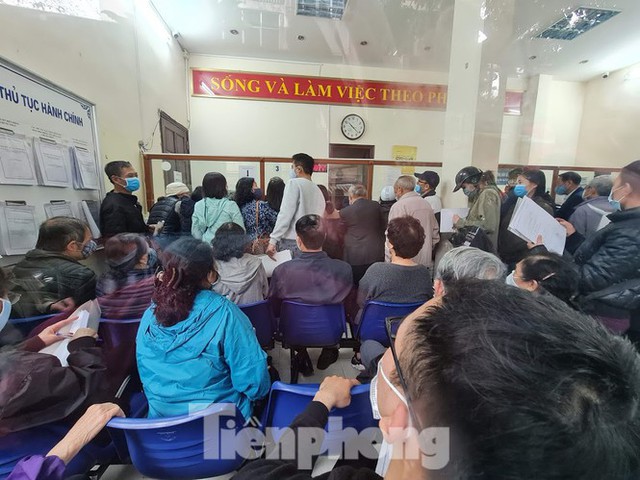Đổ xô đi xóa nợ tiền đất ở Hà Nội: Dân nhà mặt đường, phố cổ áp đảo - Ảnh 1.