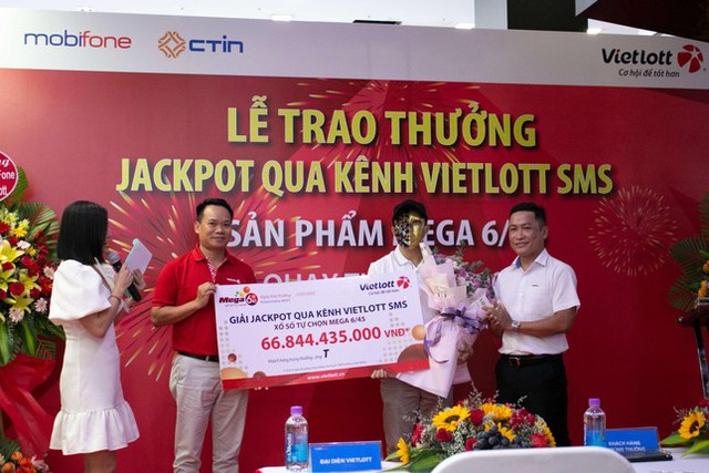 Nhân viên văn phòng trúng giải Vietlott 66,8 tỉ đồng - Ảnh 1.