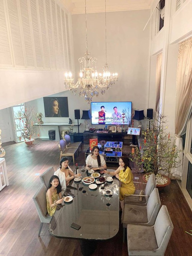 Người đàn bà đẹp mê kinh doanh Trương Ngọc Ánh: Đại gia giàu nhất nhì showbiz Việt, sự nghiệp thăng hoa nhưng vẫn luôn cần một bờ vai để được chở che - Ảnh 11.