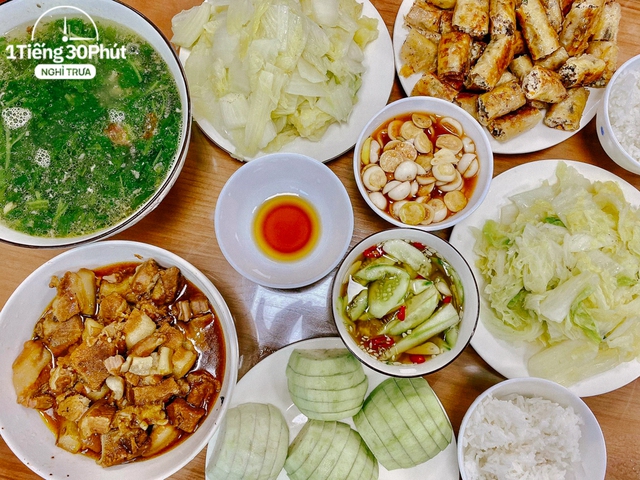 Nhân viên háo hức đi làm vì mâm cơm toàn đặc sản do vị sếp người Nhật tự bỏ tiền túi cải thiện bữa trưa trong công ty - Ảnh 16.