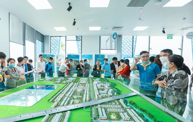  Giá căn hộ ven TP HCM tăng sốc - Ảnh 1.