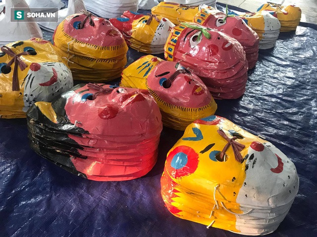 Đồ chơi truyền thống lên ngôi, làng nghề 40 năm tuổi làm xuyên đêm, lãi hơn 100 triệu đồng - Ảnh 5.