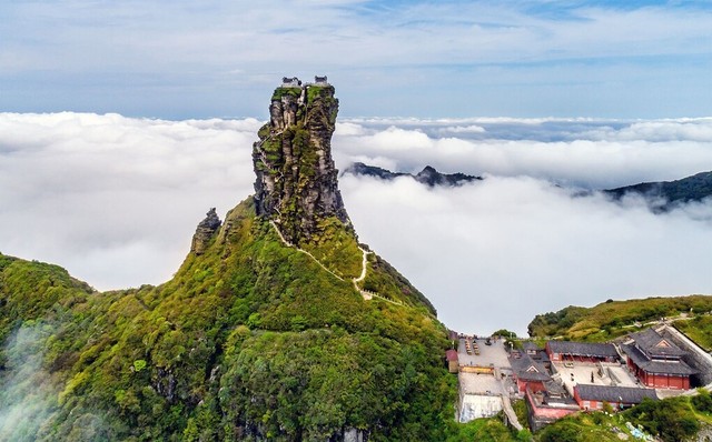 Ngôi chùa nằm trên đỉnh núi tách đôi được ví như tiên cảnh nhân gian nhưng vẫn tồn tại bí ẩn khiến hậu nhân đau đầu - Ảnh 4.