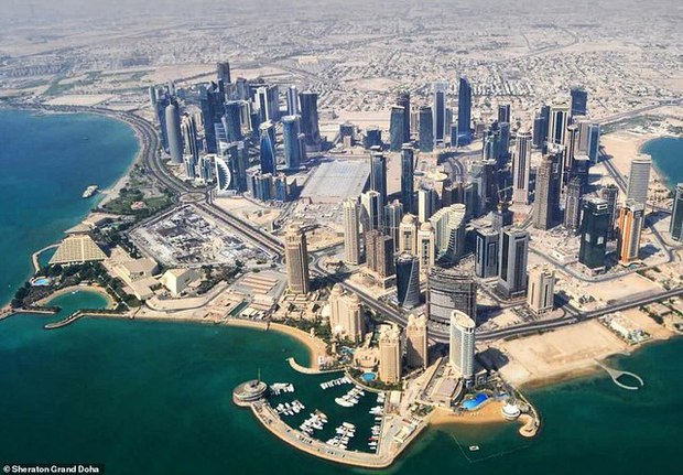 Bộ ảnh đáng kinh ngạc cho thấy sự phồn thịnh thần tốc chỉ sau 50 năm của Qatar - vương quốc đăng cai World Cup - Ảnh 4.