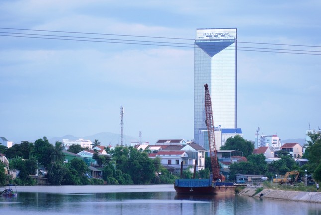 Huế đầu tư 267 tỷ đồng xây tuyến đường đi bộ ven sông đào từ thời nhà Nguyễn - Ảnh 2.