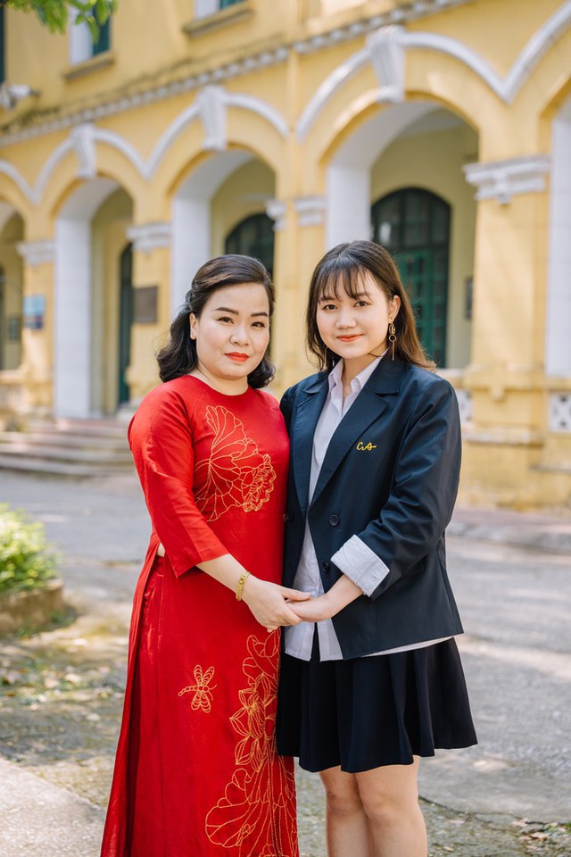 Không IELTS cao, nữ sinh trường Chu Văn An vẫn ẵm học bổng toàn phần tại Singapore: Trả lời phỏng vấn về tỷ phú Elon Musk hay như nuốt đĩa - Ảnh 8.