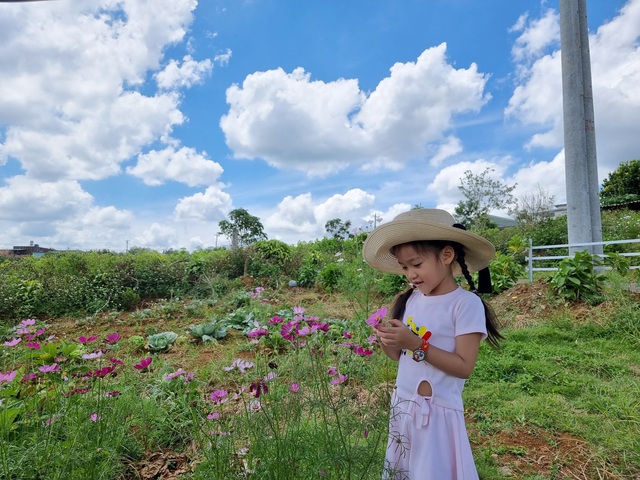 Trốn dịch, bỏ Sài Gòn về rừng sống, gia đình trẻ được chan hoà với thiên nhiên cây cỏ, nhưng đây mới thực là “nỗi khiếp sợ” khi ở trong Farmstay 2 tháng trời - Ảnh 12.