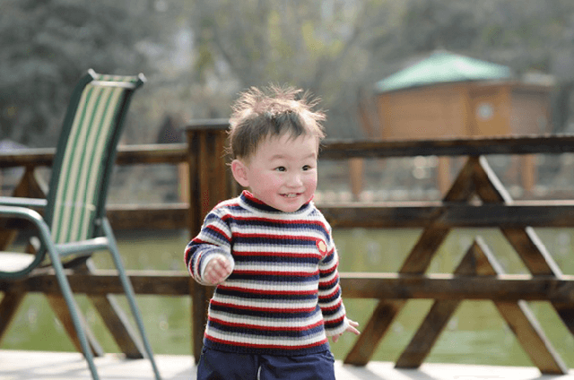 10 câu nói có thể thay đổi cuộc đời con trẻ, cha mẹ nên nói với con mỗi ngày để có tương lai rạng ngời - Ảnh 2.