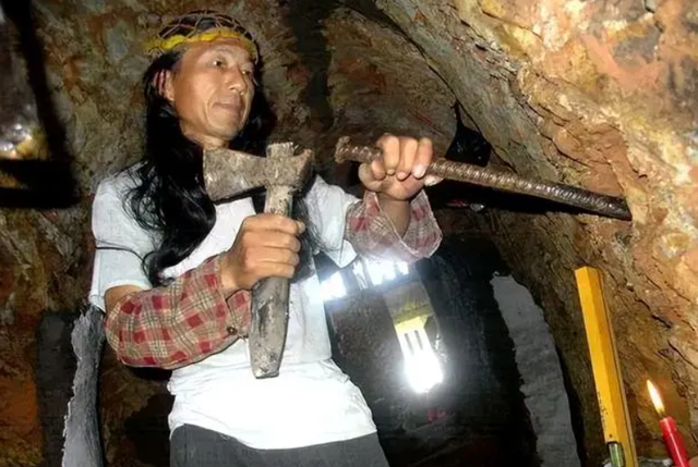 2 lần thất tình, người đàn ông chọn về nơi ‘thâm sơn cùng cốc’ sống suốt 22 năm, thiếu thốn đủ đường nhưng đổi lại hai chữ ‘bình yên - Ảnh 3.