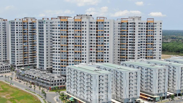  Cơn sốt đất hạ nhiệt, nhà đầu tư tìm cách bán cắt lỗ - Ảnh 2.