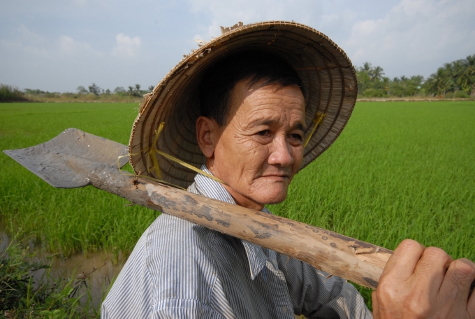 Cho thuê mái nhà kiếm tiền tỷ, tưởng dễ ăn hóa ra là “1 cú lừa”: Cảnh sát vạch trần thủ đoạn bán hàng vô lương tâm của doanh nghiệp điện quang - Ảnh 4.