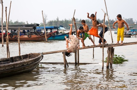 Khách nước ngoài đúc kết những thứ trẻ con Việt Nam ai cũng thích: Nhiều điều vô cùng độc đáo - Ảnh 6.