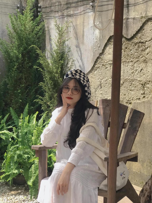 Cô giáo gây sốt TikTok khi khoe style đi dạy triệu view: Cả tuần không mặc trùng bộ nào, lại còn rất xinh! - Ảnh 12.