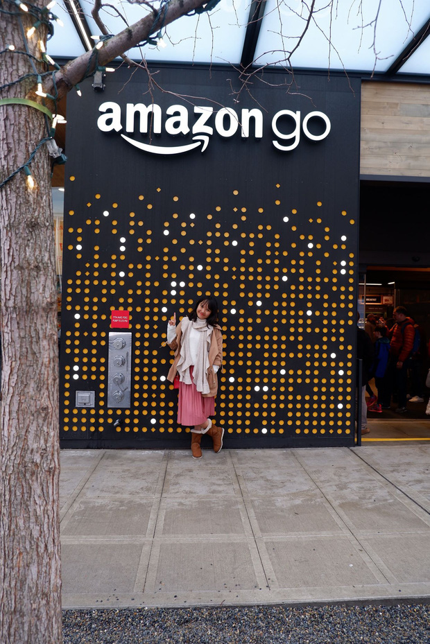 Chuyện kể của tiền vô hình: Vì sao cả thế giới đang cố gắng xóa sổ tiền mặt? - Ảnh 2.