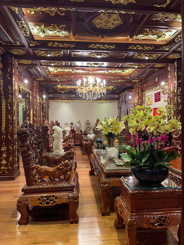  Biệt thự 7 tầng của đại gia ngành sắt Việt giàu lên từ thu mua sắt vụn: Độ hoành tráng sánh ngang lâu đài, tổng giá trị cỡ 300 tỷ - Ảnh 6.