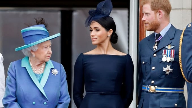 Vũ khí bí mật của Nữ hoàng Anh để thay thế nhà Sussex ở hoàng gia, đủ khiến cho Meghan Markle phải cảm thấy muối mặt - Ảnh 1.