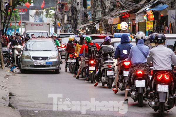 Loạn duyệt quy hoạch, nâng tầng ở nhiều địa phương - Ảnh 2.