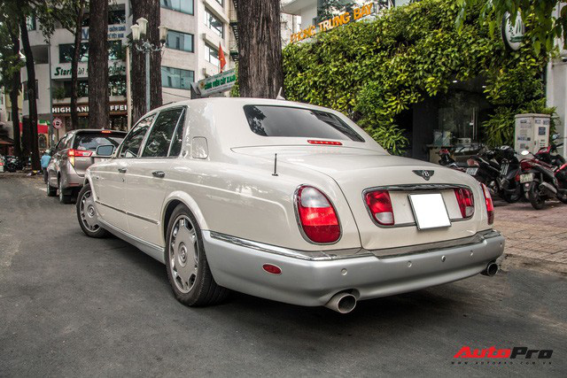 Những điều ít biết về Bentley Arnage của ông Đặng Lê Nguyên Vũ: Hàng hiếm đầu tiên Việt Nam, giá đồn đoán 21 tỷ từ nhiều năm trước - Ảnh 6.