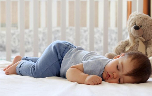 Ngủ 7- 8 tiếng/ngày là chưa đủ, trẻ nên ngủ vào khung giờ này nữa để phát triển vượt bậc về IQ lẫn chiều cao - Ảnh 1.