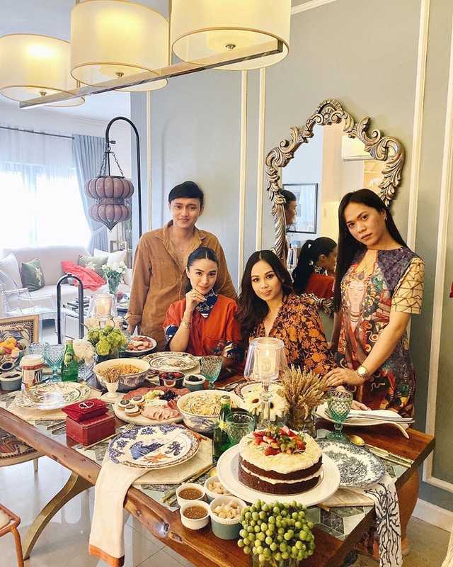 Crazy Rich Asians nguyên mẫu Heart Evangelista: Diễn viên đẹp nhất Philippines thành Phu nhân Thượng nghị sĩ và cuộc đời sóng gió của giới siêu giàu - Ảnh 28.