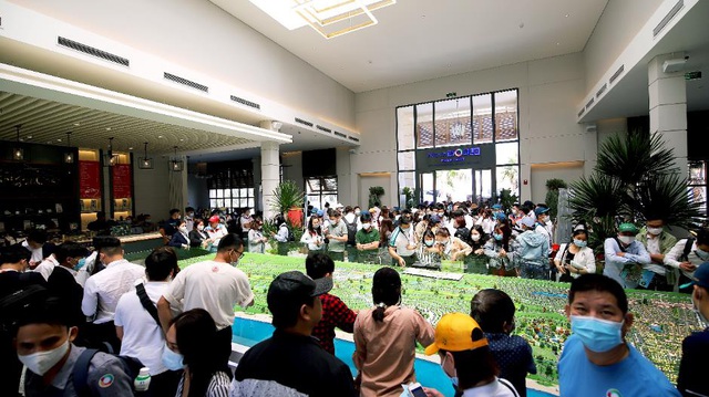 Du khách tấp nập khám phá loạt tiện ích vừa ra mắt tại NovaWorld Phan Thiet - Ảnh 3.