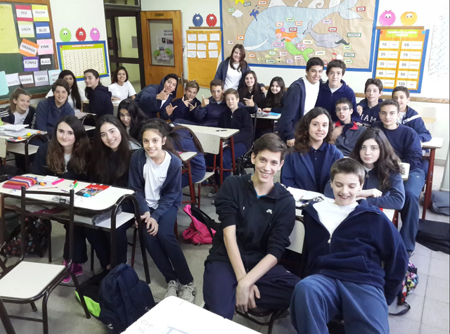 Giáo dục ở Argentina: Học 4 tiếng/ngày, bóng đá thịnh hành trong các trường - Ảnh 2.