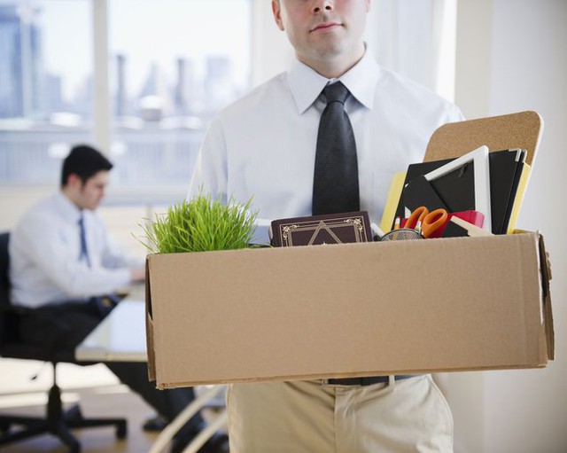 Giám đốc 35 tuổi mất việc, ‘ôm trái đắng về làm nhân viên giao đồ ăn: Công việc như mơ phút chốc công cốc chỉ vì điều này - Ảnh 1.