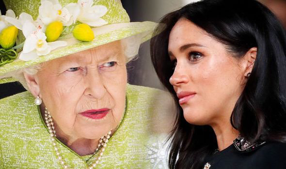 Thẳng thừng chỉ trích gia đình chồng và đối đầu với Nữ hoàng Anh, Meghan Markle liệu còn có cơ hội quay lại hoàng gia? - Ảnh 2.