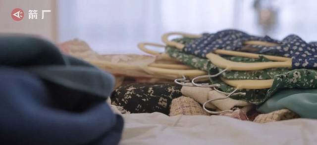 Nghề dọn dẹp cao cấp thu nhập khủng: Bí quyết giúp tủ quần áo của giới nhà giàu xứng tầm với đồ hiệu - Ảnh 4.