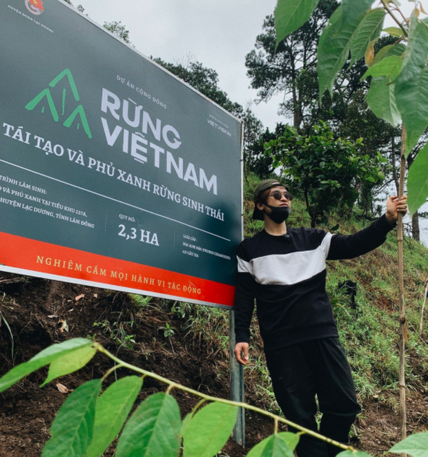 Hà Anh Tuấn cùng công ty trồng 1800 cây rừng giúp người dân chống lũ - Ảnh 3.
